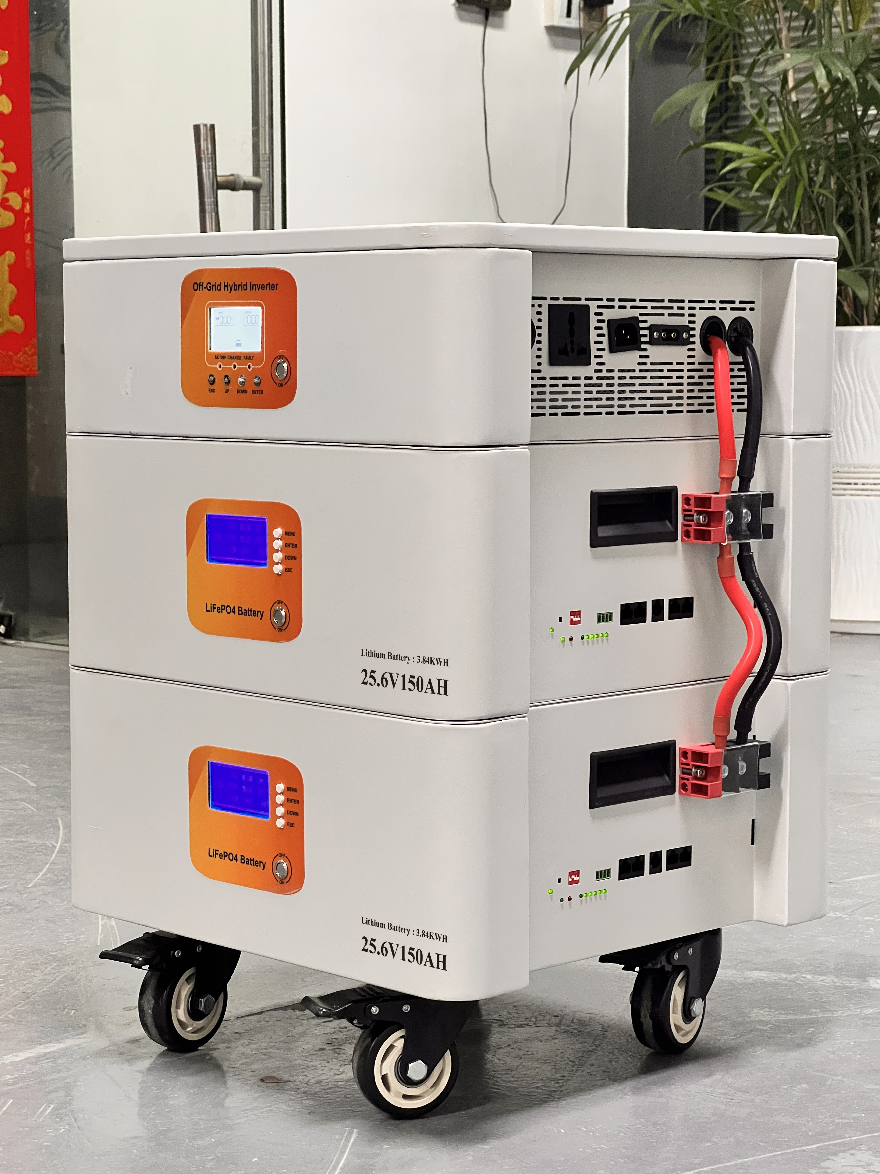 3.6kW Hybrid Inverter + 3.84kWh Stackable Battery System